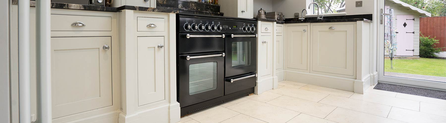 Timber shaker kitchen installed in Aintree, Liverpool.