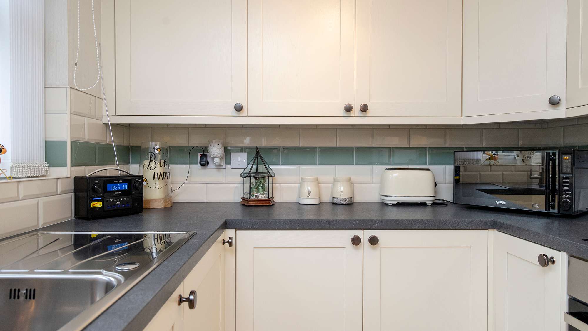 Cream shaker kitchen Kirkby, Liverpool